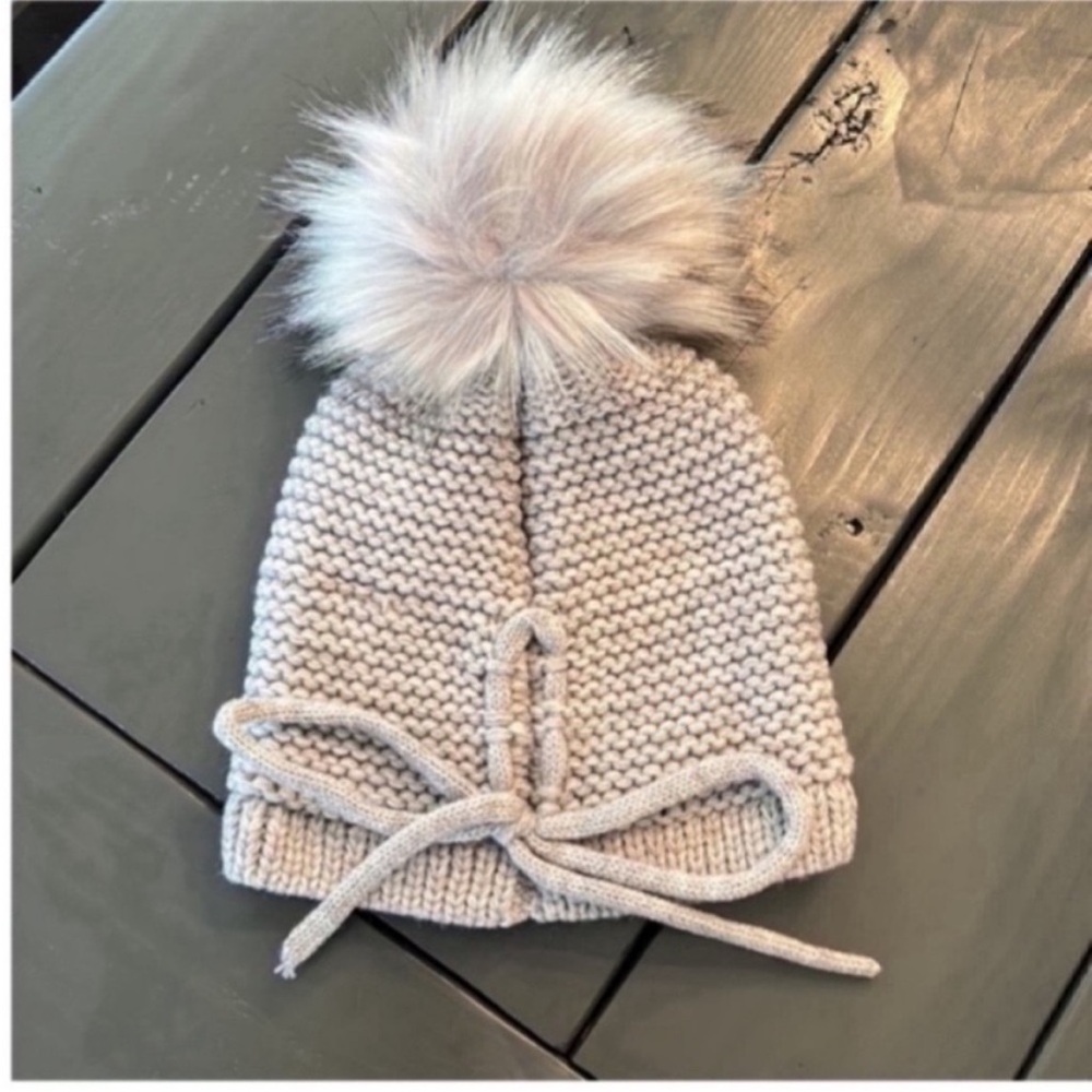 NWT Kyi Kyi Icon Pom Beanie.